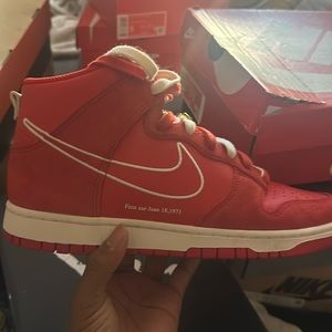 Nike dunk HI SE